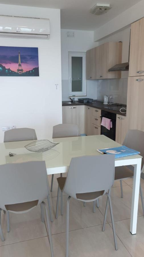 Ferienwohnung Flat 3 Blue Waves St. Paul's Bay Exterior foto